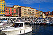 Yachts Amarrés Dans Le Port Antique De Nice Sur La Côte D'Azur